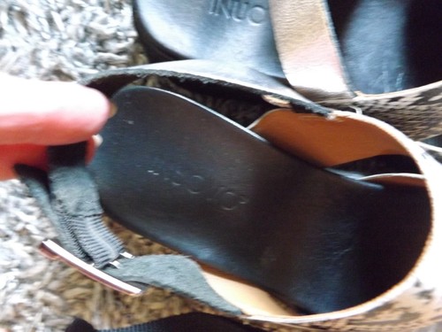 INUOVO SANDALEN;KEILABSATZ;SCHWARZ/WEIß/SILBER;LEDER;SCHLANGE;GR 39;NW;TOLL!!! - Bild 5 von 11