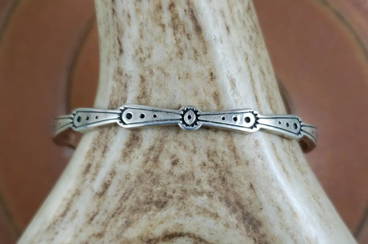 Joe delgarito navajo jewelry deals