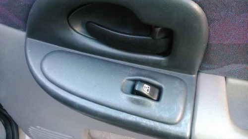 Piloto Trasero Izquierdo para OPEL SINTRA GLS 464328 - Imagen 9 de 10