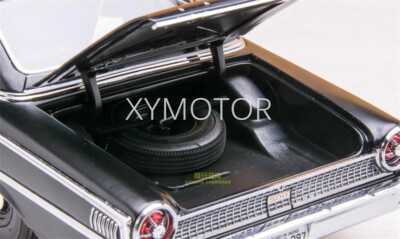 Sunstar 1:18 Ford Galaxie 500 XL 1963 Hardtop Muscle Car Diecast