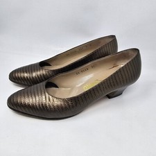 Vintage Salvatore Ferragamo Women Size 7B Silver Bronze Leather Heels