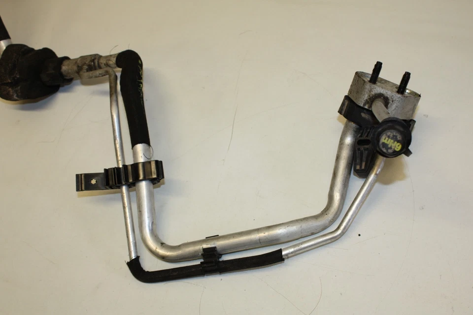 TUBOS AIRE ACONDICIONADO VOLVO V70 2007-2014 2.0 Foto 2 de 3