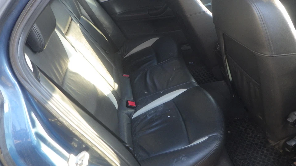 Saab 9-3 set of leather seats and door cards heated black 4dr saloon 2008 - Image 3 of 4