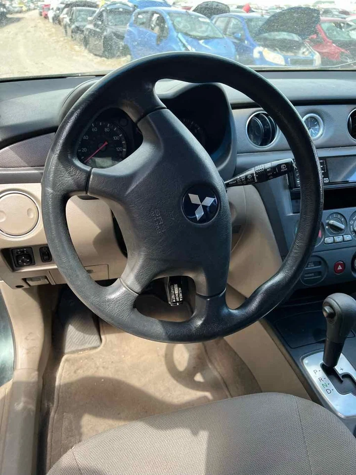 Conjunto de filtro de aire usado se adapta a: Mitsubishi Outlander 2005 grado A Foto 2 de 4