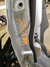 (LOCAL PICKUP ONLY) Passenger Front Door Electric Windows Fits 16-19 ESCAPE 2032