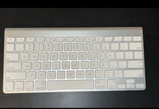 Apple Wireless Bluetooth Keyboard A1314, Tested, Works