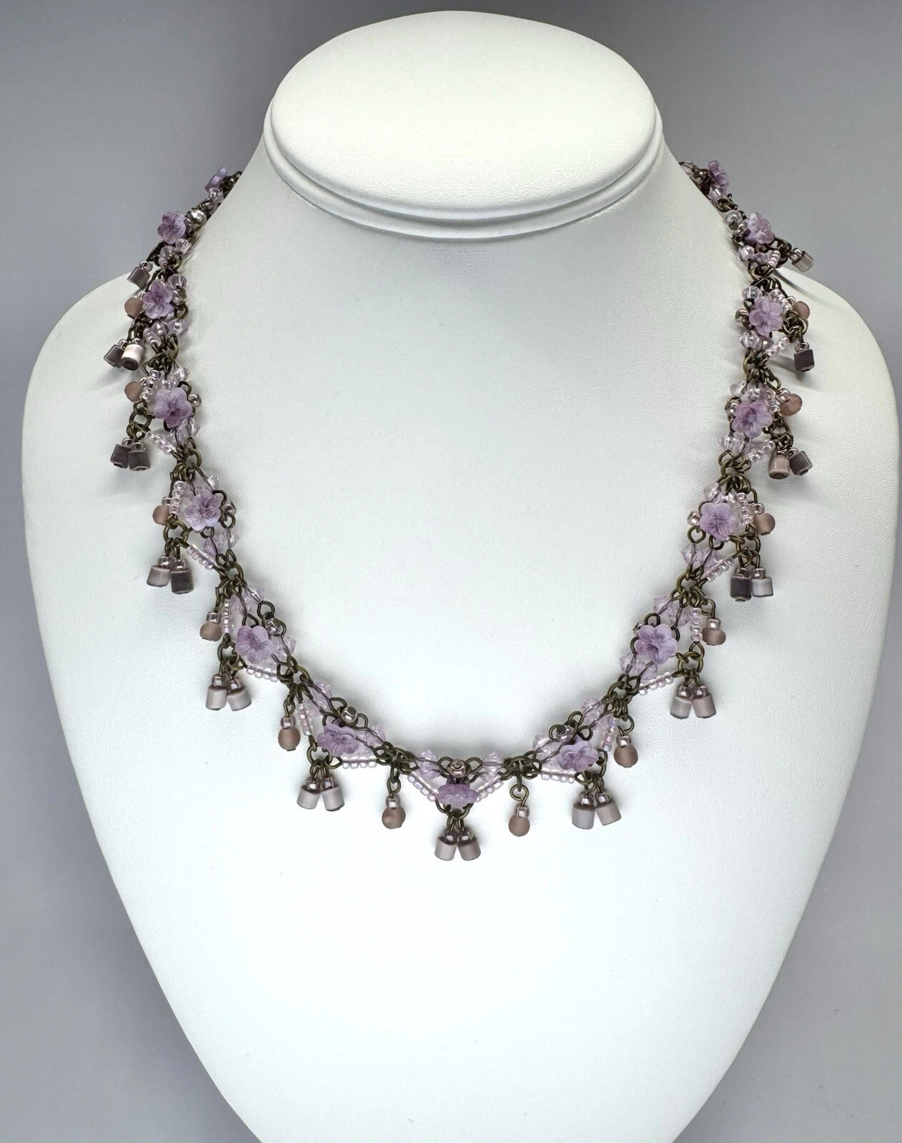 COLLEEN TOLAND Purple Lilac Floral Handmade Beaded Vintage Necklace Jewelry N69