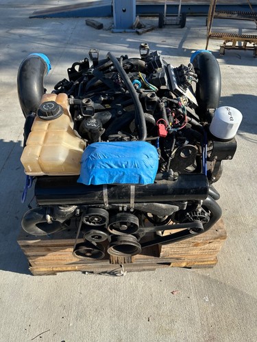 8.1L MerCruiser Horizon Complete Engine Package 8M0088282 Inboard Velvet Drive