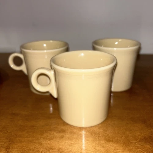 Vintage Fiesta Homer Laughlin Pale Yellow HLC Mug Tom & Jerry "O" Ring Handle