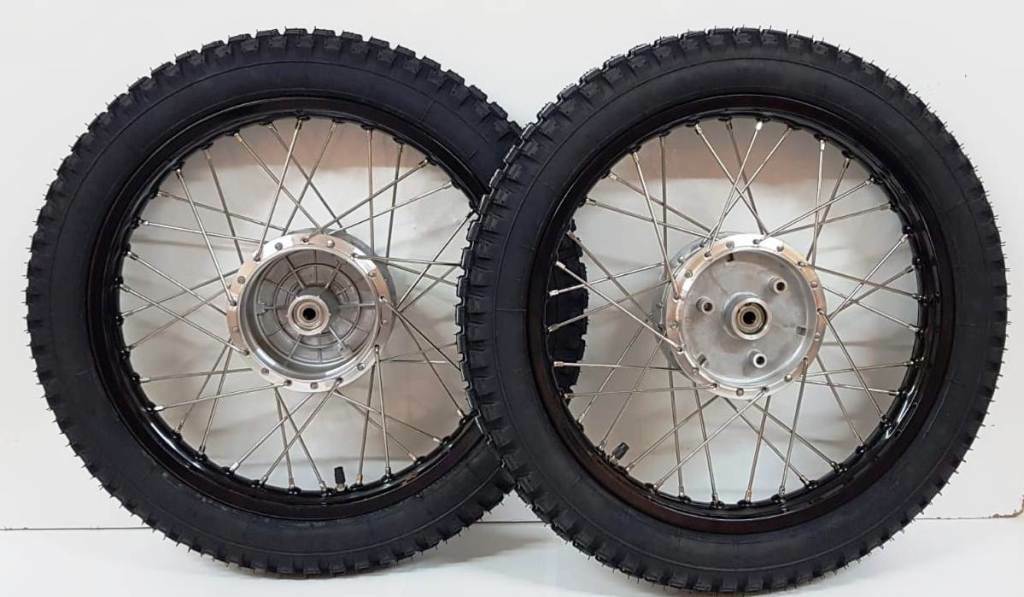Simson 2x Rad Räder Alu schwarz Enduro Heidenau S51 S50 KR51 Schwalbe 1,5 K32
