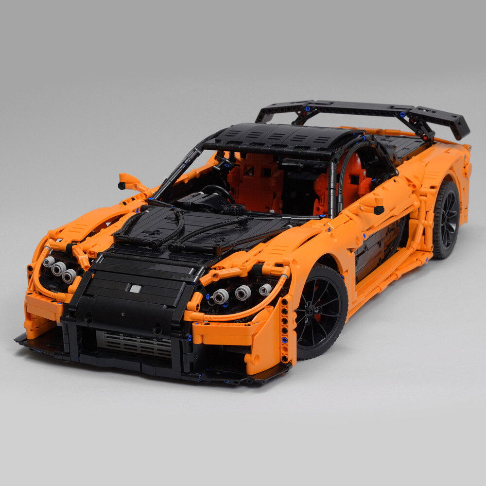Sports Car Model with Openable Doors, Trunk and Hood 1:8 Scale