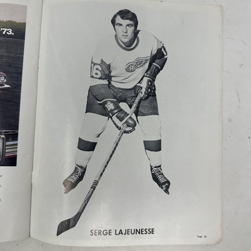 NHL Program Detroit Red Wings vs Vancouver Canucks December 23, 1972 Gordie Howe - Picture 5 of 6