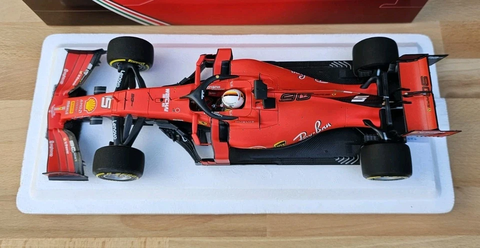 Ferrari SF90 #5 Sebastian Vettel Australian GP 2019 BBR 1:18 - Bild 3 von 4