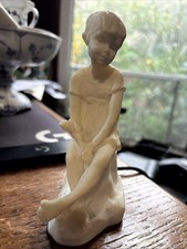Avondale Genuine Crushed Glass Sitting Girl Statue 6” Made In USA