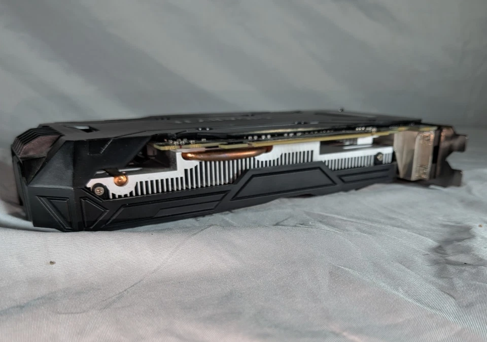 GIGABYTE GTX 1060 6GB GDDR5 Gaming Graphics Card GV-N1060D5-6GD - Image 4 of 4