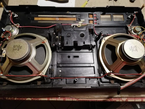 TECTRONIC 8913 - Boombox Anni 80 - Radio - MC -  da riparare o ricambi. - Foto 4 di 14