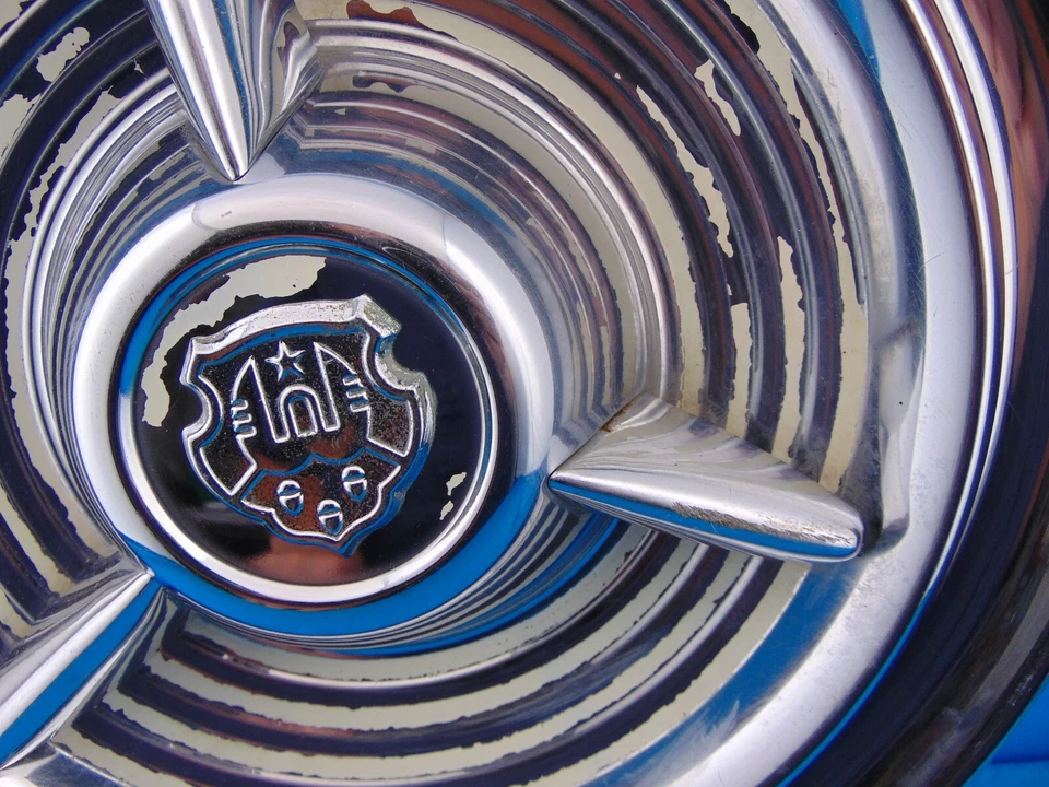 Oldsmobile Fiesta 1953 1954-1955 88 98 Starfire Deluxe Spinner 15" cubierta de rueda Foto 2 de 4