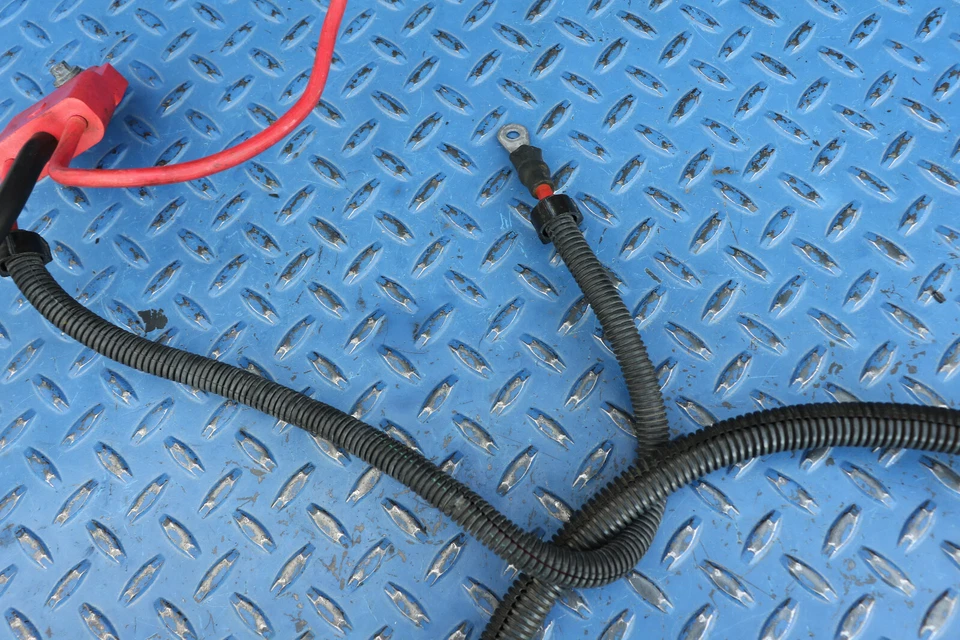 Arnés de cable de alimentación de batería Chevrolet Corvette C4 1991-1996 GM 12028825 Foto 4 de 4