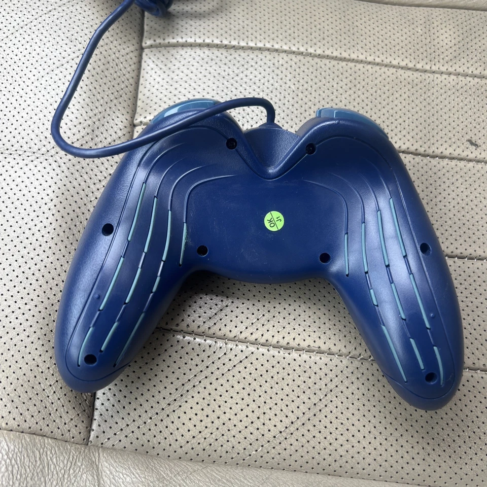 Gravis Eliminator GamePad Pro Wired USB Controller (PC, Dark Blue) Model 44031 - Image 2 of 3