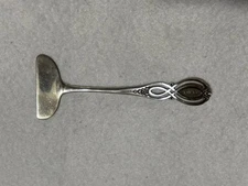 Antique Alvin Sterling Silver 4.25” Baby Food Pusher Chippendale Old Pattern