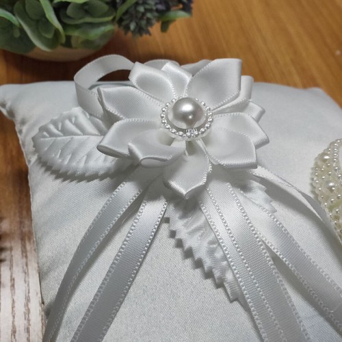 1pc Wedding Ring Pillow Romantic Stylish White Square Flower Decor