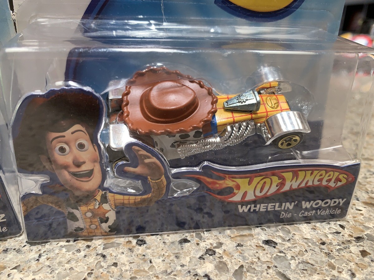 Toy Story 3 Hot Wheels Blastin' Buzz and Wheelin Woody Die-Cast