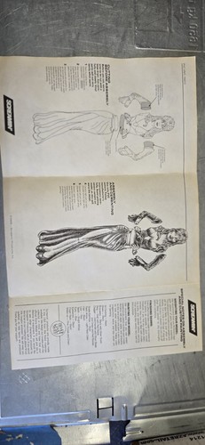 Vintage- 1988 ELVIRA MISTRESS OF THE DARK MODEL KIT SCREAMIN HORROR-complete! - Picture 6 of 7