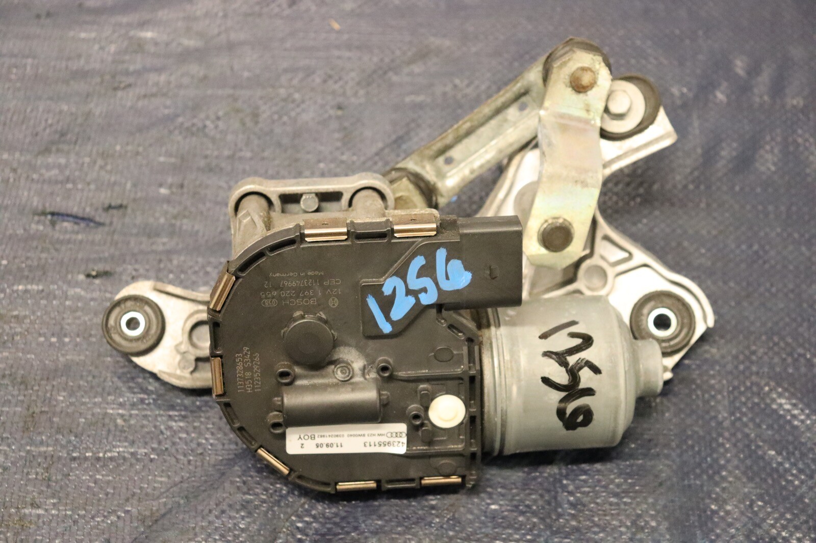 2012 AUDI R8 5.2 QUATTRO SPYDER V10 OEM FRONT WINDSHIELD WIPER MOTOR  #1256