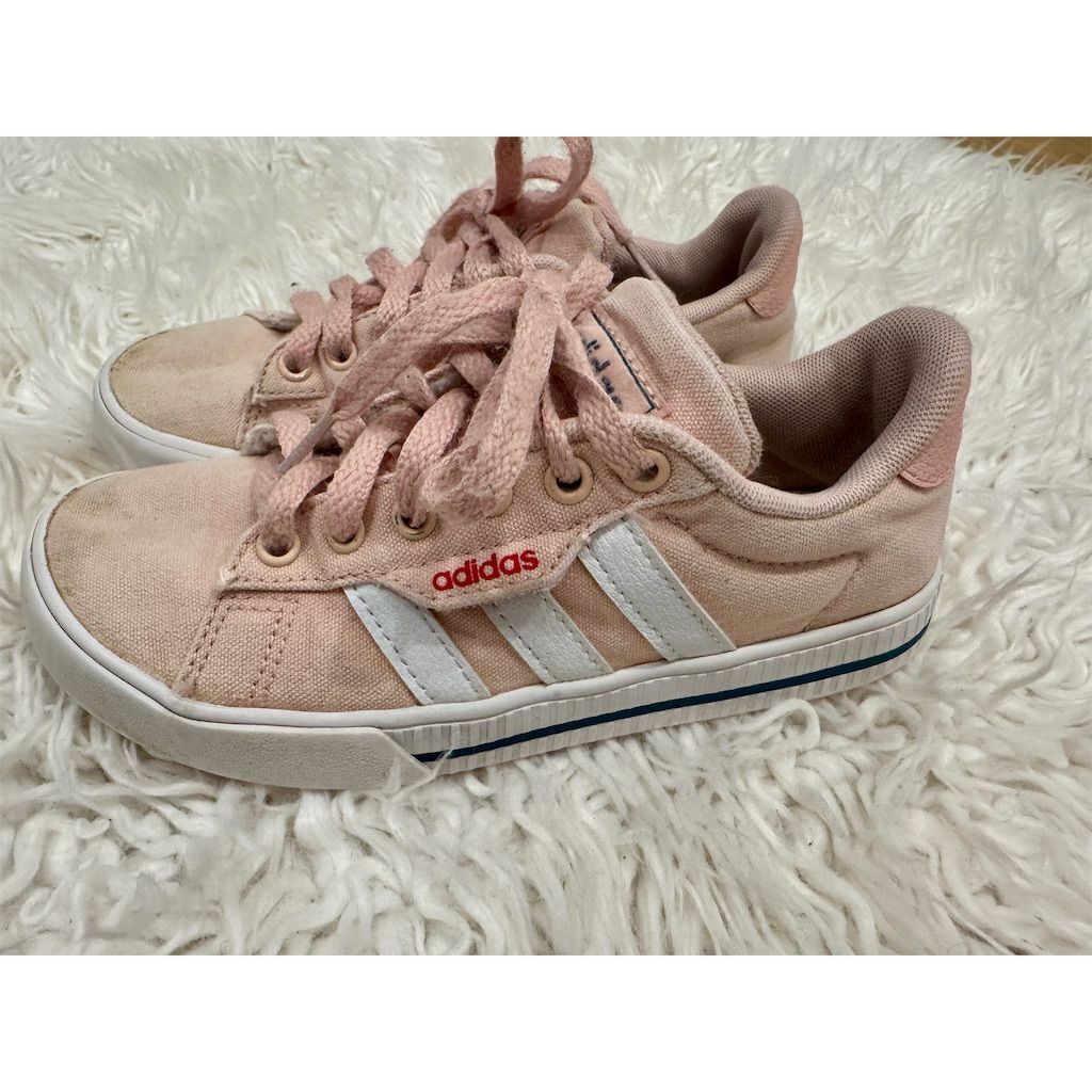 Adidas Girls Sneakers Size 1 Vapour Pink Athletic Shoes Adidas Girls Sneakers Size 1 Vapour Pink Athletic Shoes