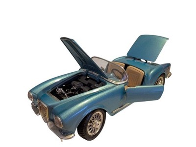 Bburago Lancia Aurelia B24 Spider 1955   1:18   Vitrinenmodell   Sammlerstüc