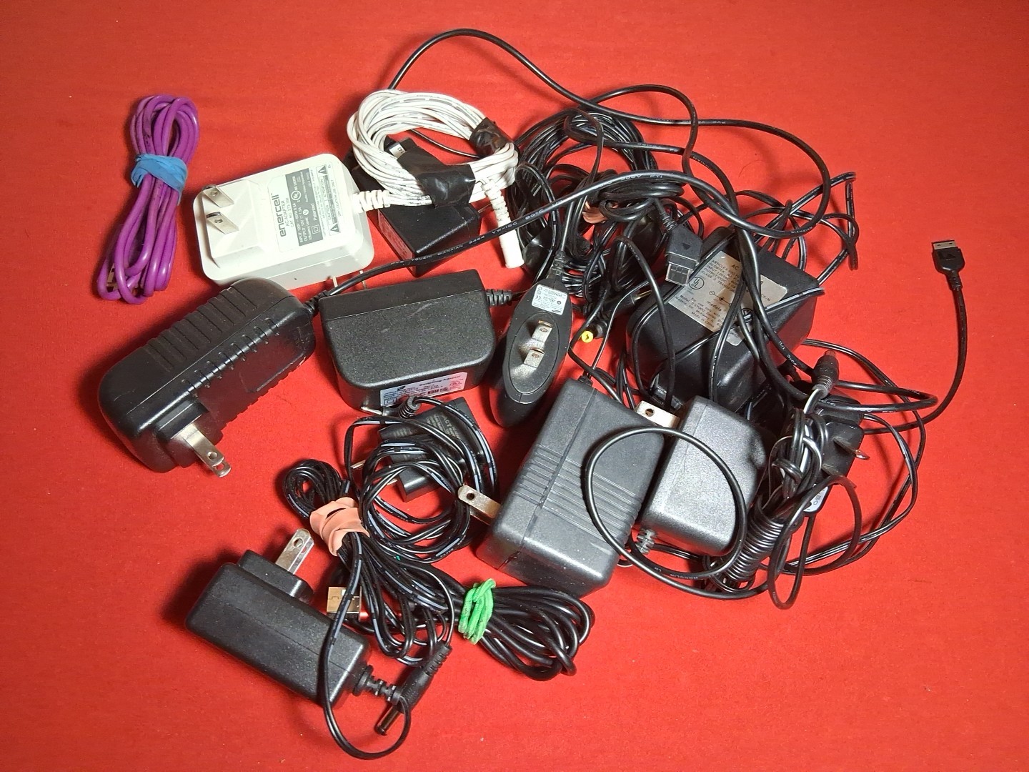 Cord Miscellaneous Wall Charger Plug All Working!