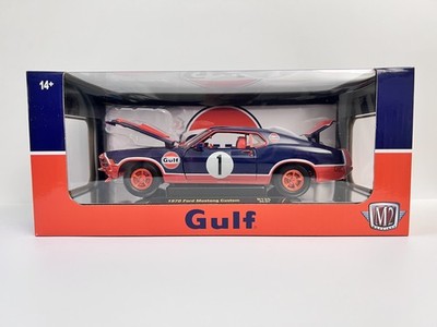 M2 Machines Chase 1970 Ford Mustang Custom Gulf 1/24 Scale