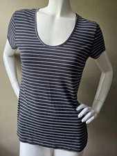 Old Navy Active Striped Scoop Neck T-Shirt Medium Blk/Wh Poly/Rayon/Spandex