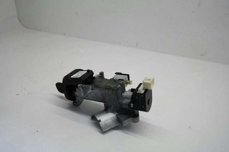 2007-17 GMC ACADIA Ignition Switch VIN J 11th Digit Limited  - Image 3 of 4