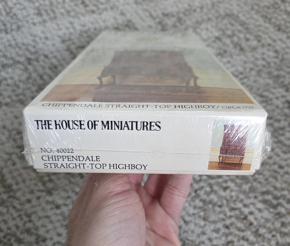 The House of Miniatures ~ 40022 ~ Chippendale Straight Top Highboy - XACTO NUEVO Foto 2 de 4
