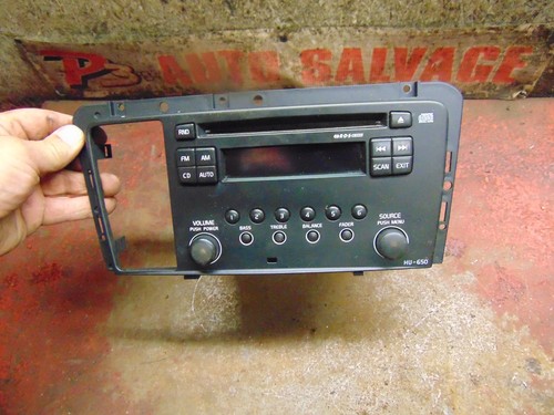 05 06 07 Volvo S60 XC70 oem factory CD player radio stereo 30797204-1