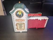 Holiday Express Musical Train Station REPLACEMENT CLOCK TOWER and WALL 384 387