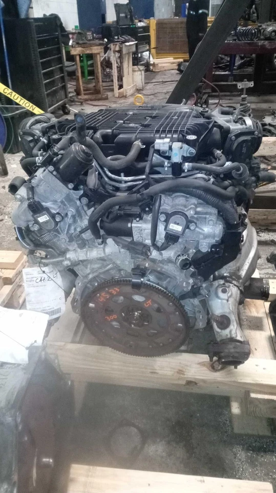 Conjunto completo de motor usado se adapta a: Infiniti G37 VQ37VHR 2013 AWD desde 4/13 grados Foto 2 de 4