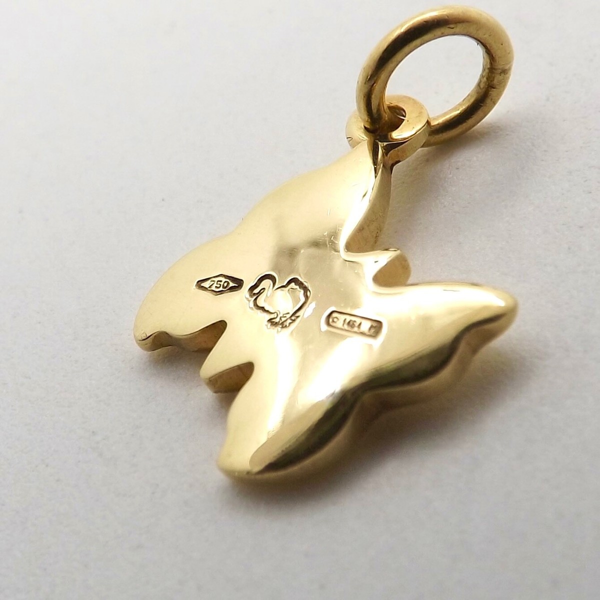 Dodo Pomellato 18k Gold Butterfly Charm Pendant Italy 750