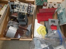 Lot of Vintage O Scale Lionel Plasticville Incomplete and Damaged Buildings