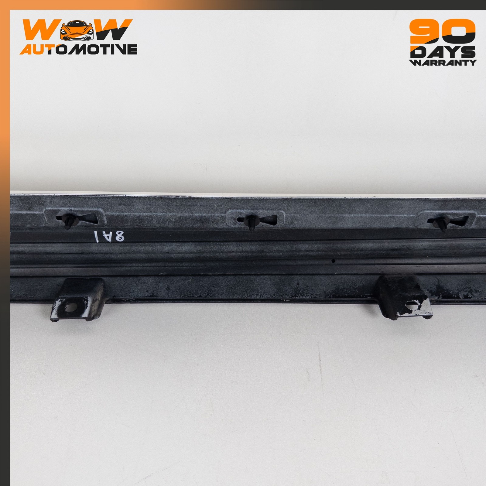 13-19 MASERATI QUATTROPORTE GTS RIGHT SKIRT ROCKER PANEL MOLDING WHITE OEM