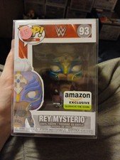 Funko Pop! Vinyl Rey Mysterio WWE #93 Amazon Exclusive Glow in the Dark Figure