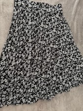 MAX STUDIO Black Floral Pleated Midi 33" long Skirt Size L