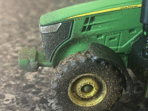 1/64 4wd John Deere Custom Muddy 7270r Tractor - Picture 6 of 6
