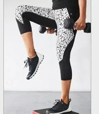 Athleta Womens Size XS Stealth TruCool Capri Legging Abstract Black