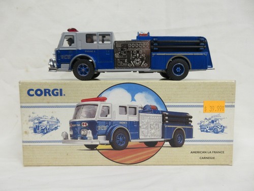 Corgi Classic 97323 American La France Carnegie Fire Engine Die-Cast Truck (E-2) - Picture 2 of 9