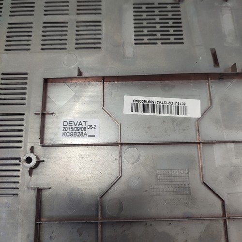 MSI MS-16J1 GE62 2QE - Plasturgie fond de caisse, coque inferieur - 3076J1D212 - Photo 5/10