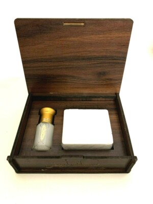 Musk Al Tahara White Parfümöl 12ml mit seife ca.75g misk /Attarمسك الطهارة ابيض
