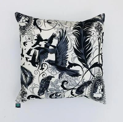 Housse De Coussin Tête De Corbeau Araignée Raven S'adapte À 18" X 18" Halloween - Photo 1/2