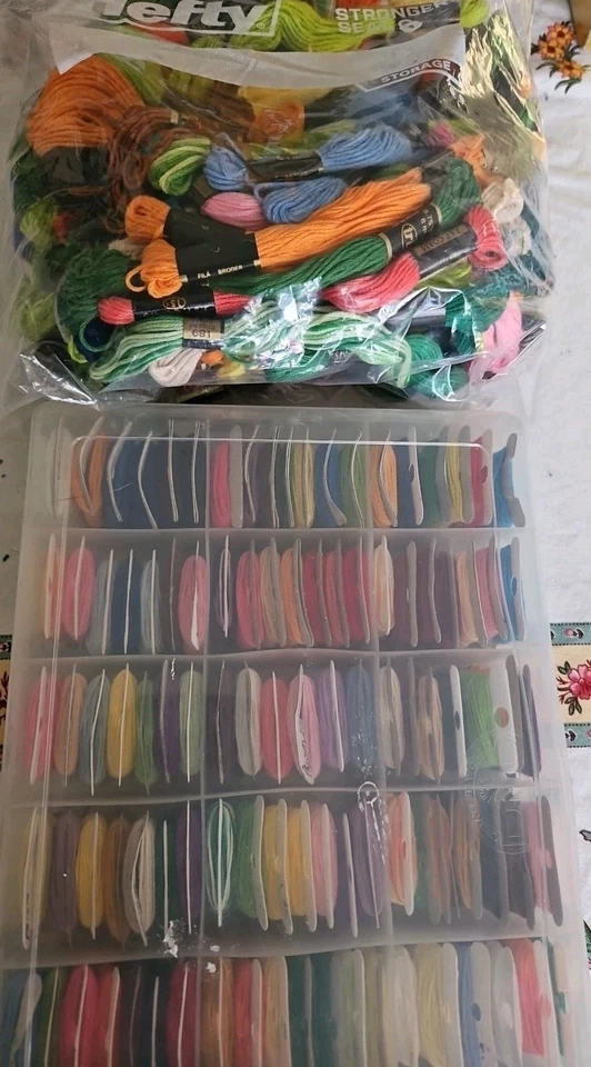 Lot Of 742 Embroidery Floss Mix Colors Inc 353 New, 194 Used & 195 Carded Floss - Image 3 of 4